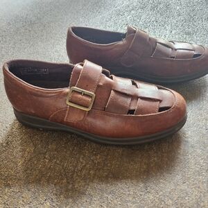 Red wing for women Brown leather slip resistant shoe.